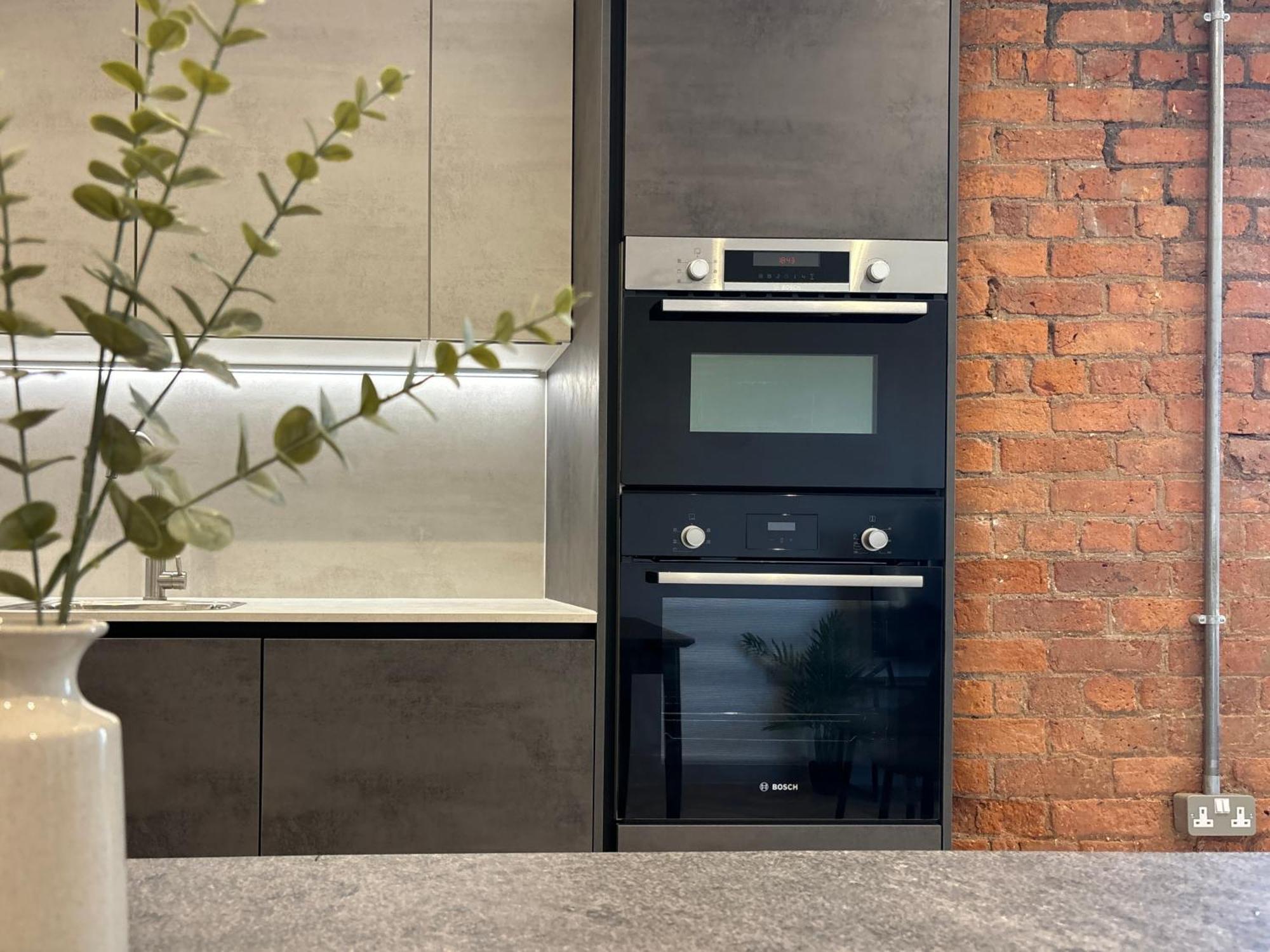 Manchester Apt, Free Parking, Business, Couples & Families ภายนอก รูปภาพ